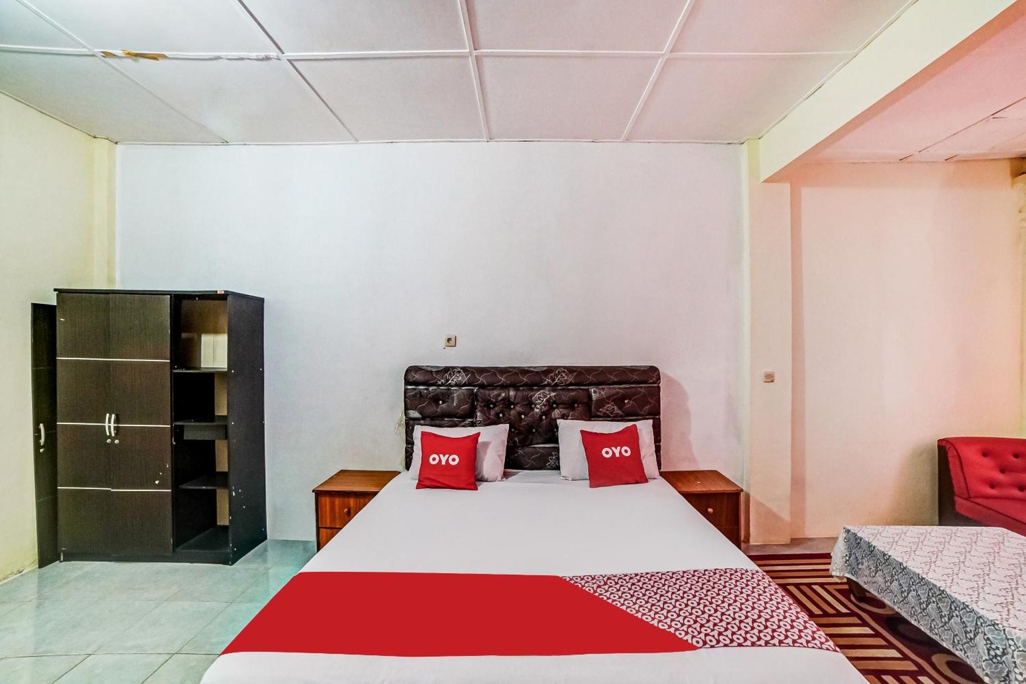 Hotel Oyo 90980 Al Karim Syariah à Tanjungbalai Extérieur photo