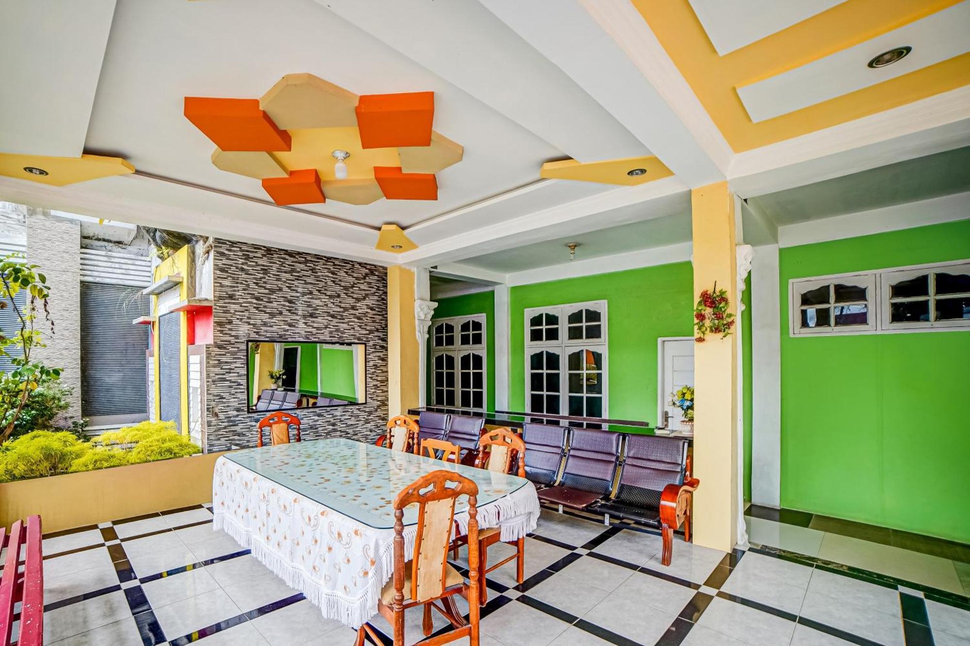 Hotel Oyo 90980 Al Karim Syariah à Tanjungbalai Extérieur photo