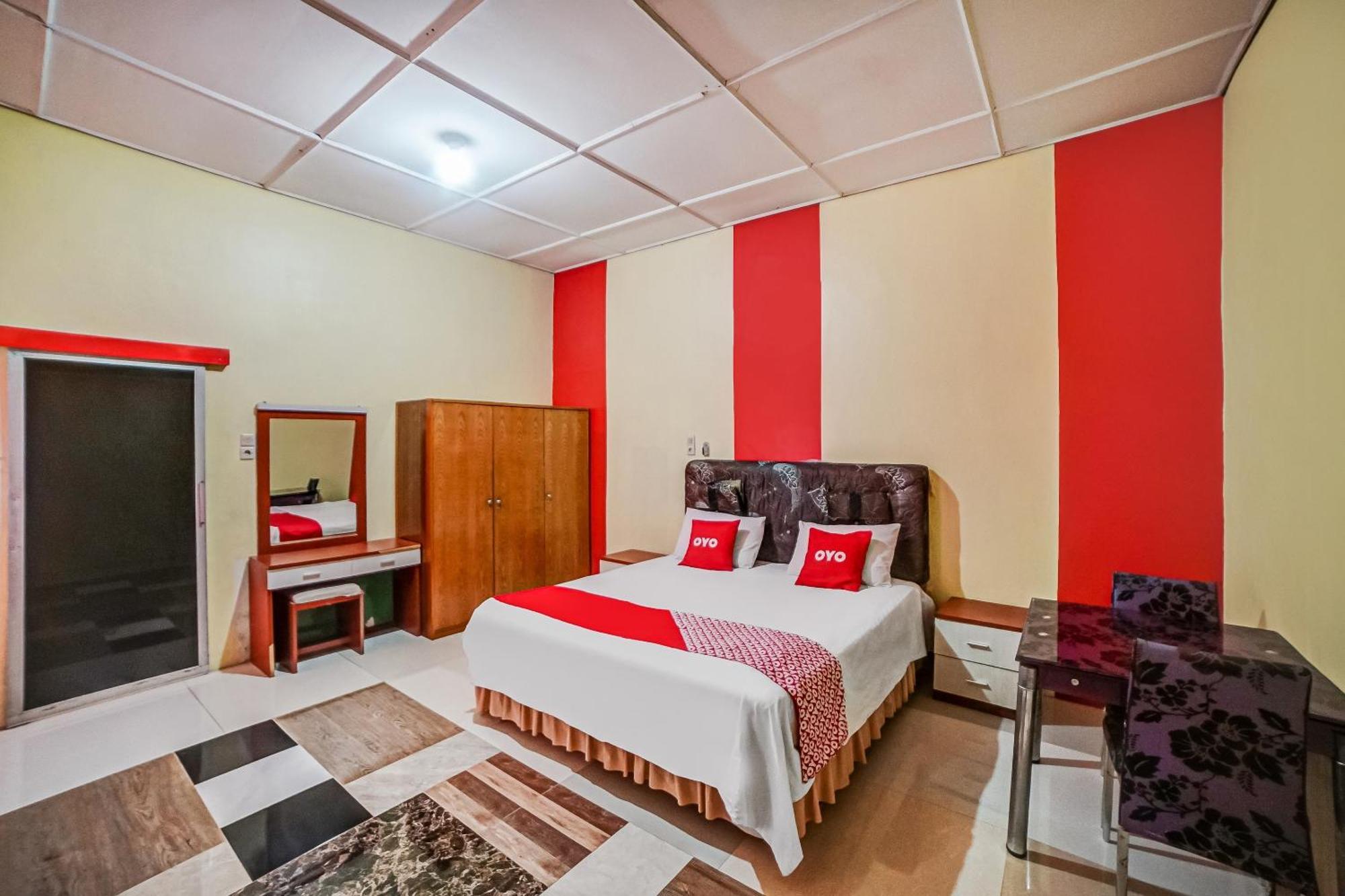 Hotel Oyo 90980 Al Karim Syariah à Tanjungbalai Extérieur photo