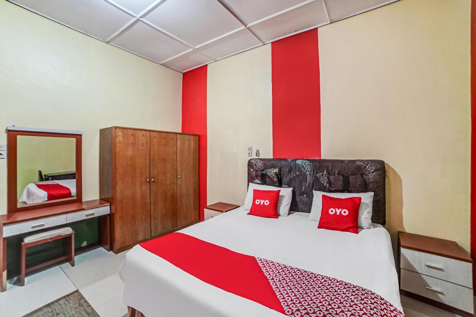 Hotel Oyo 90980 Al Karim Syariah à Tanjungbalai Extérieur photo